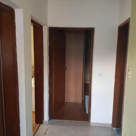 Peta Ulica Broj 5 *